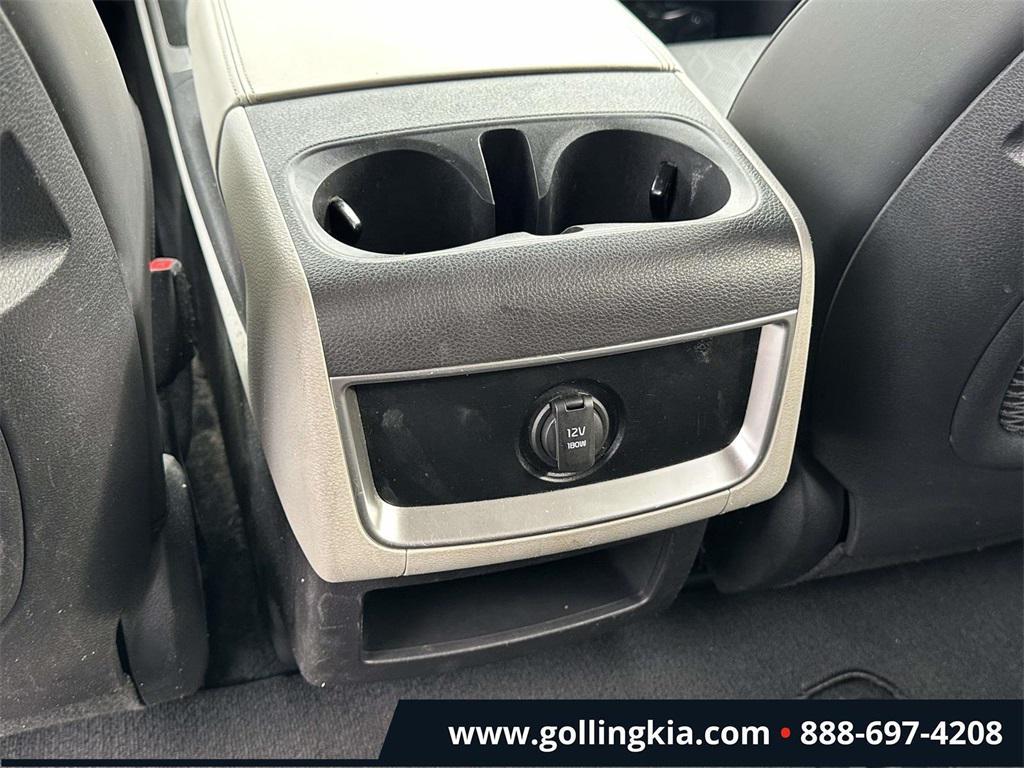 used 2023 Kia Carnival car, priced at $30,232