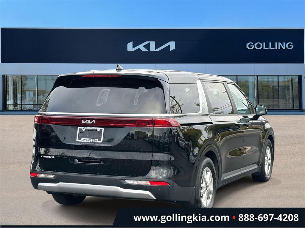 used 2023 Kia Carnival car, priced at $30,232