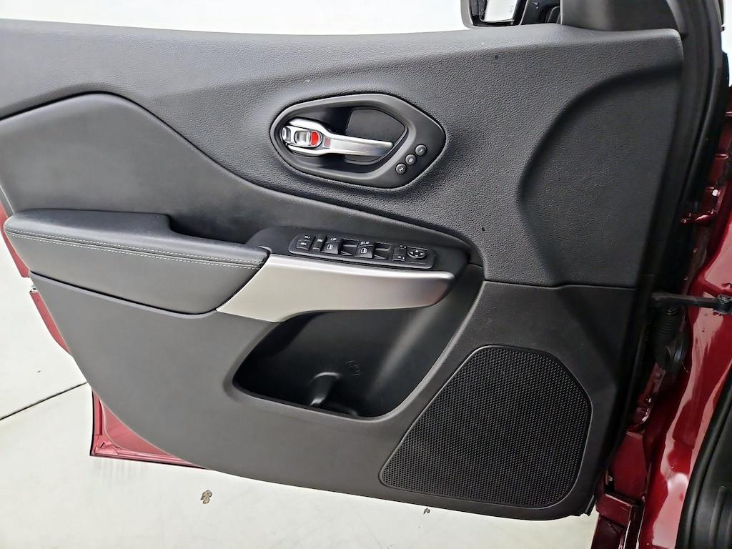 used 2019 Jeep Cherokee car, priced at $19,998