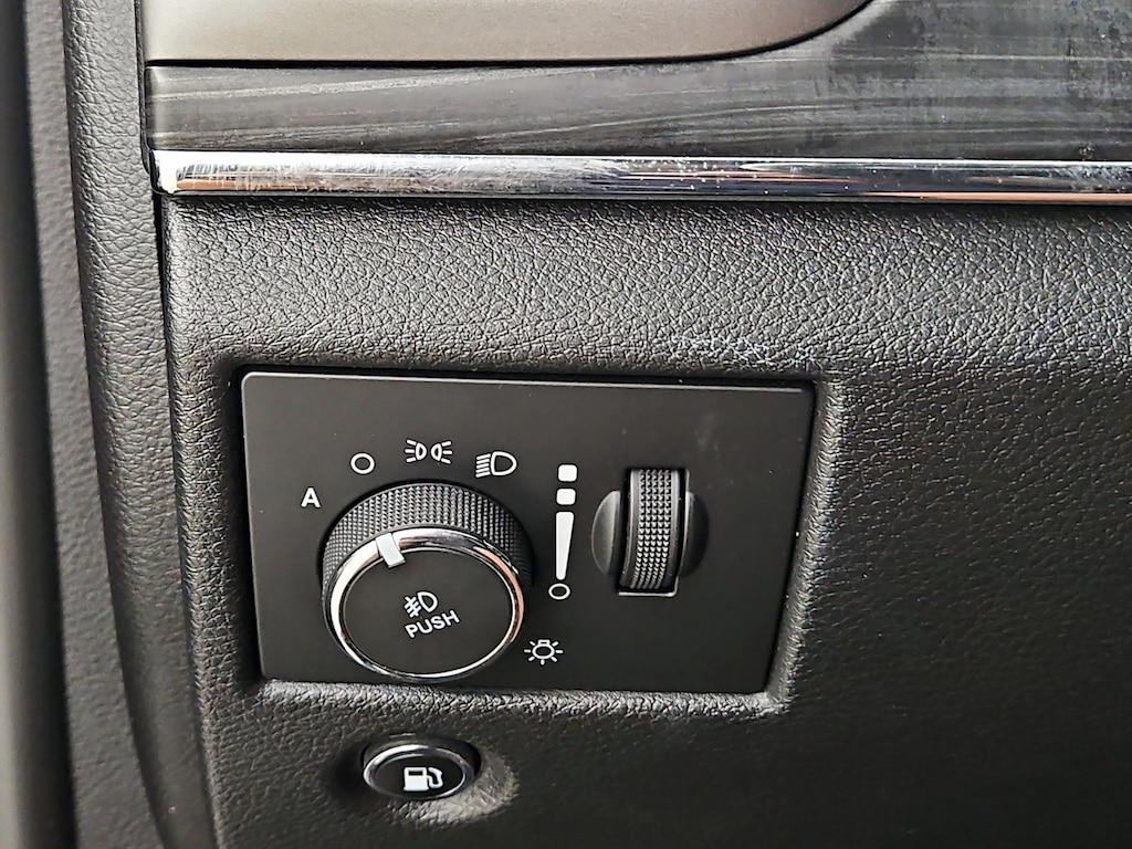 used 2020 Jeep Grand Cherokee car, priced at $17,998