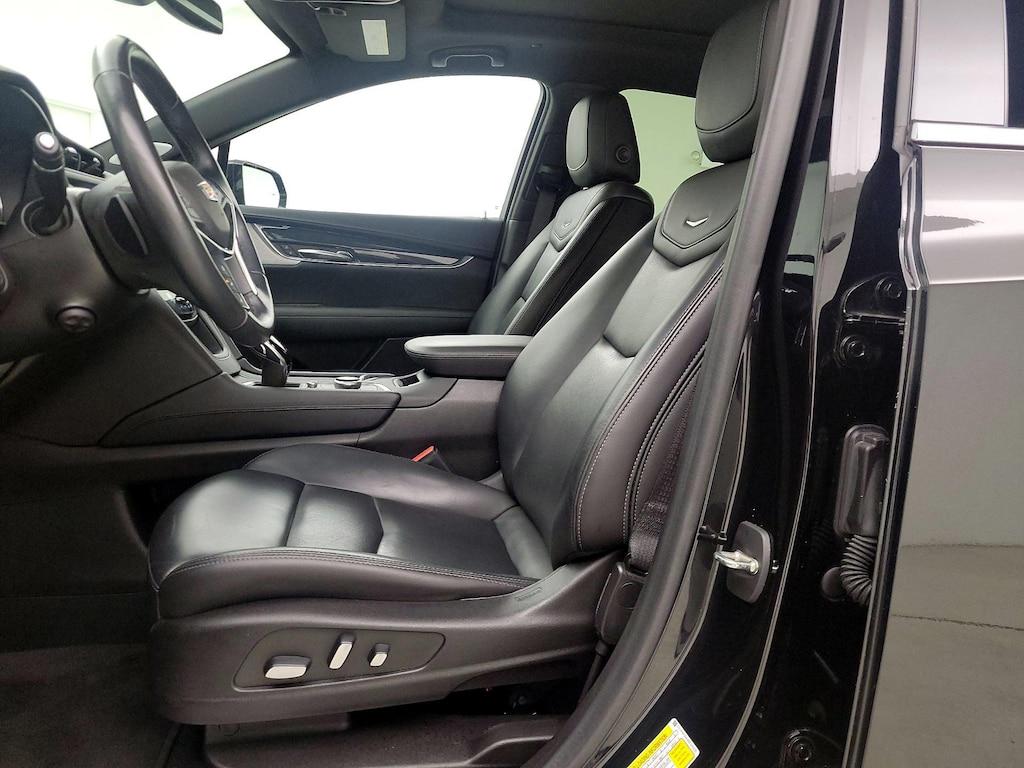 used 2022 Cadillac XT5 car, priced at $32,998