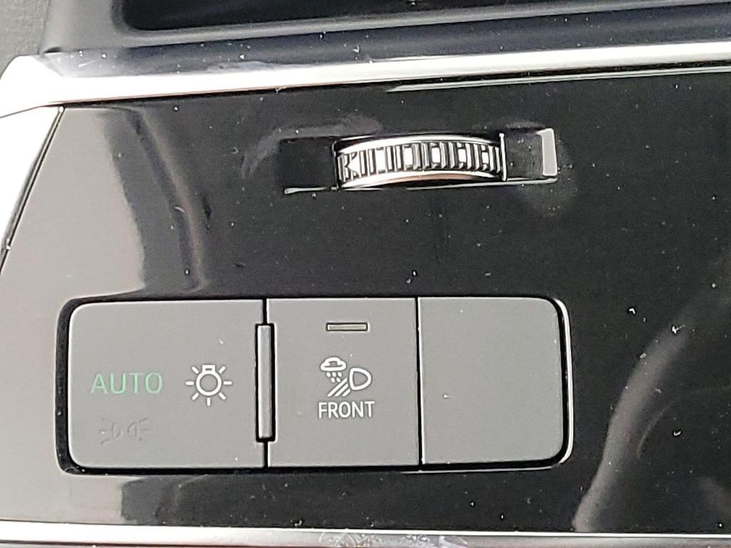 used 2021 Audi Q7 car, priced at $38,998
