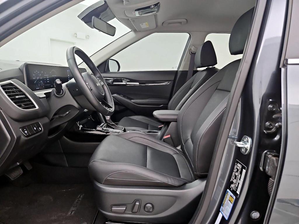 used 2024 Kia Seltos car, priced at $25,998