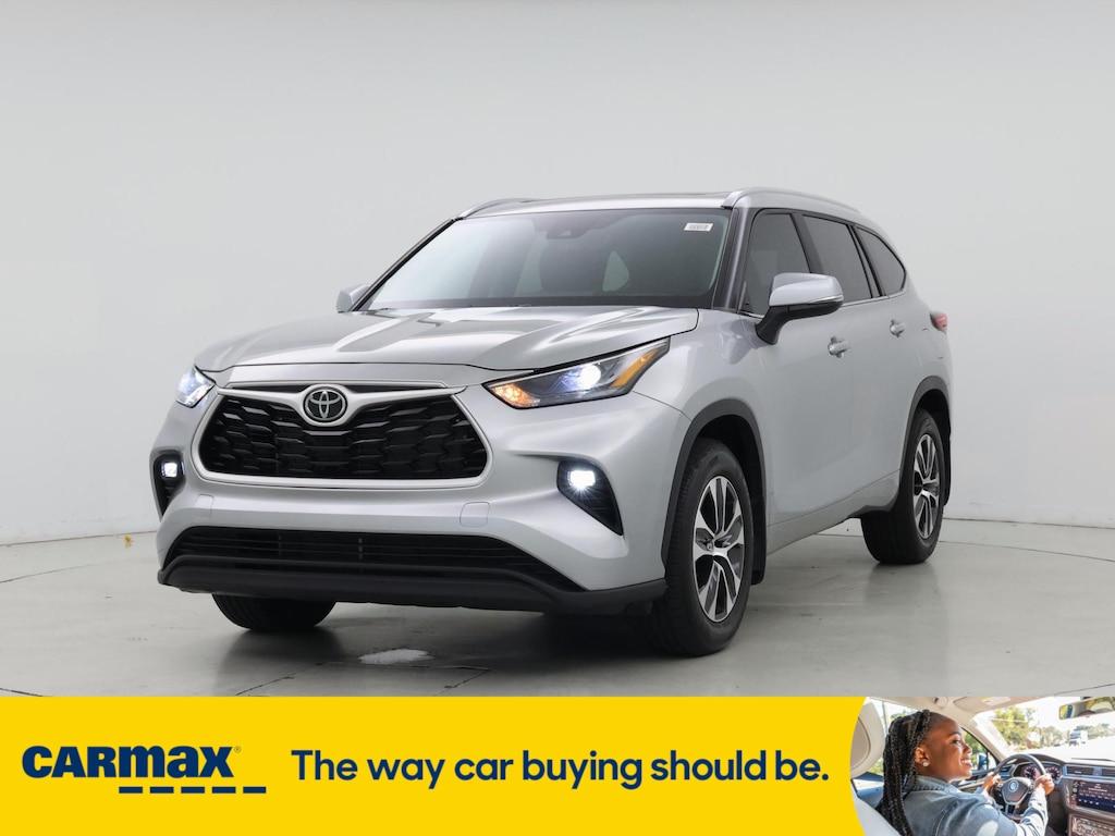 used 2023 Toyota Highlander car, priced at $38,998