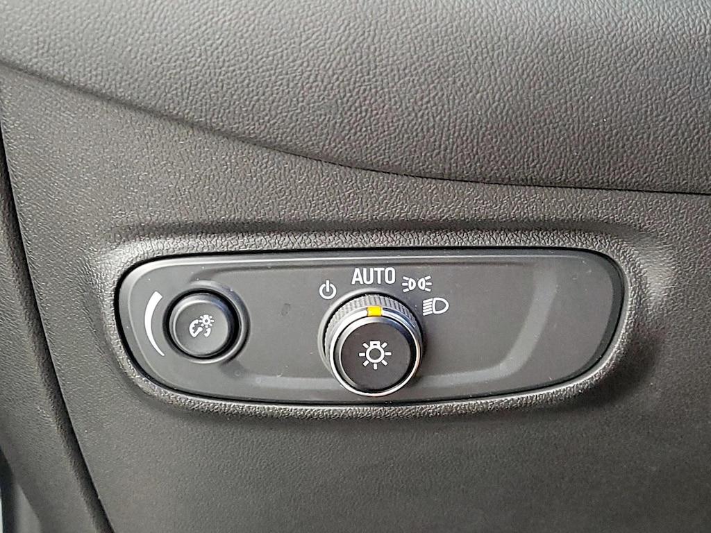 used 2021 Chevrolet Equinox car, priced at $17,998