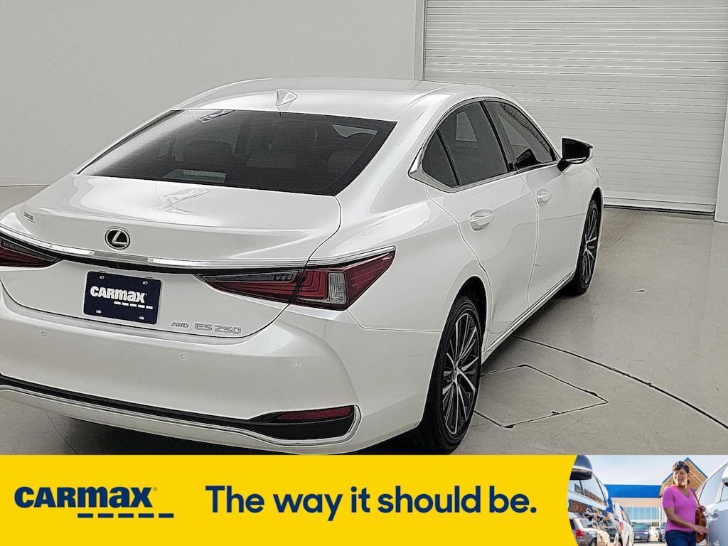 used 2024 Lexus ES 250 car, priced at $39,998
