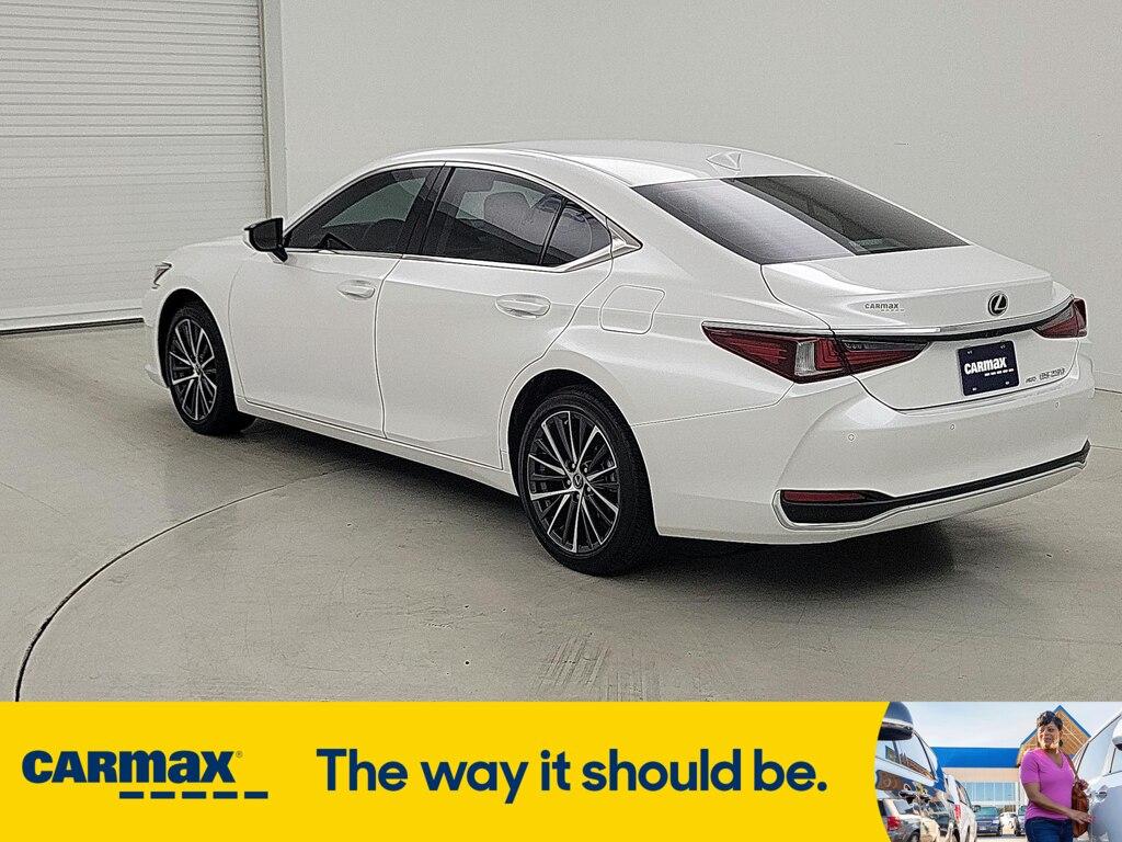 used 2024 Lexus ES 250 car, priced at $39,998