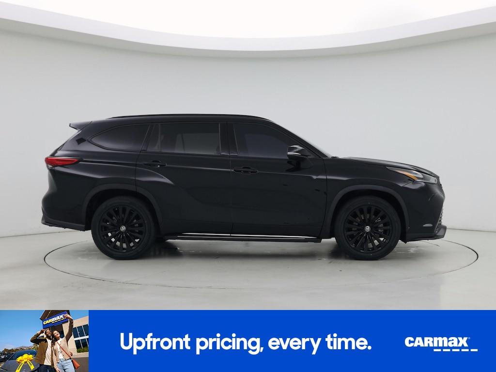used 2023 Toyota Highlander car, priced at $37,998