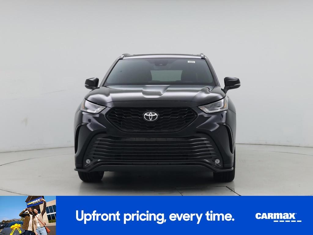 used 2023 Toyota Highlander car, priced at $37,998