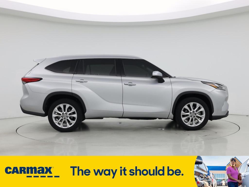 used 2023 Toyota Highlander car, priced at $41,998