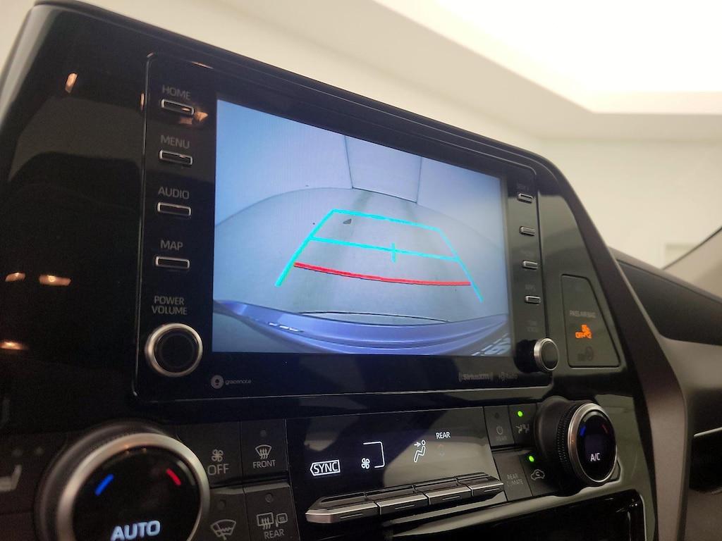 used 2020 Toyota Highlander car, priced at $31,998