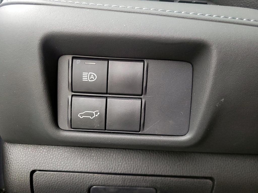used 2020 Toyota Highlander car, priced at $31,998