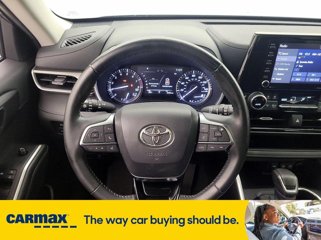 used 2020 Toyota Highlander car, priced at $31,998