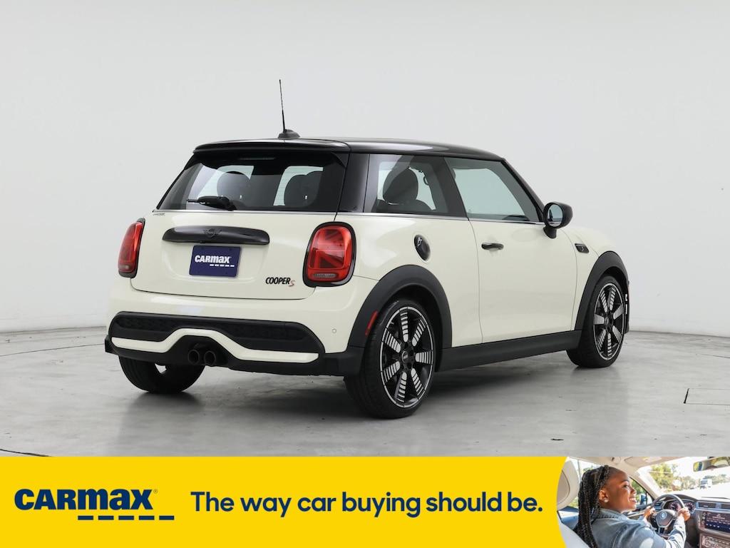 used 2022 MINI Hardtop car, priced at $25,998