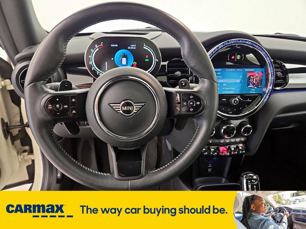 used 2022 MINI Hardtop car, priced at $25,998