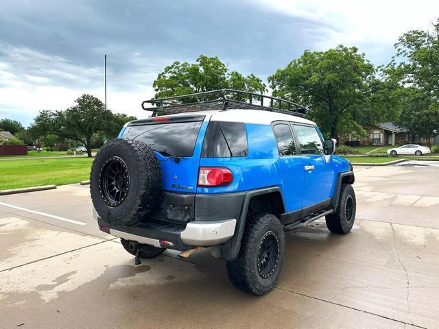 used 2007 Toyota FJ Cruiser car, priced at $12,841