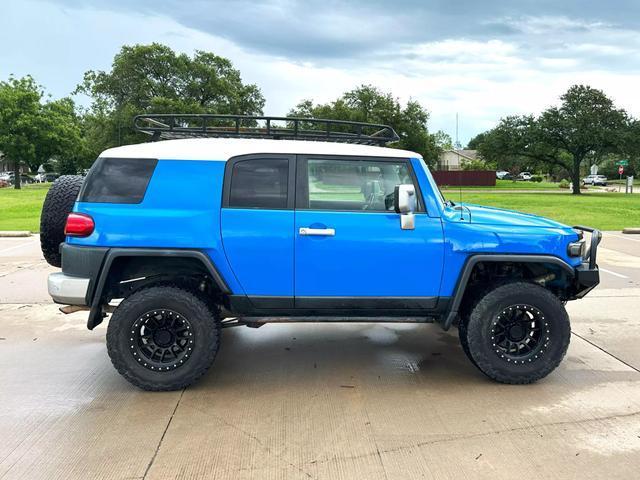 used 2007 Toyota FJ Cruiser car, priced at $12,841