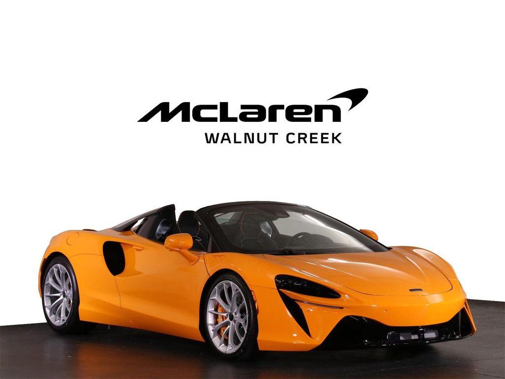 new 2025 McLaren Artura car, priced at $314,908