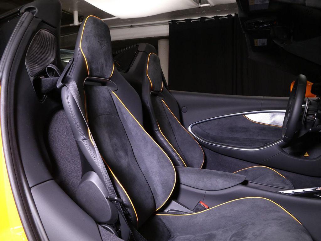 new 2025 McLaren Artura car, priced at $314,908