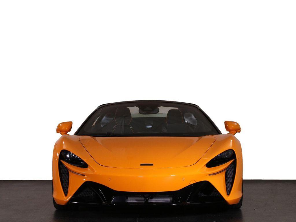 new 2025 McLaren Artura car, priced at $314,908