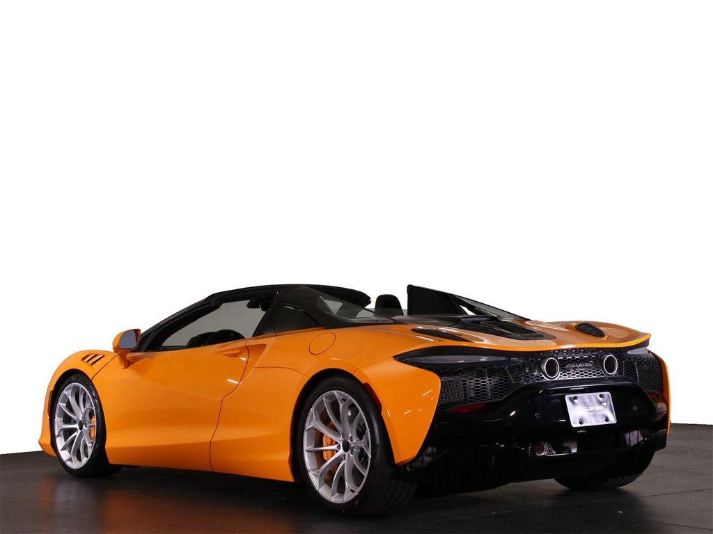 new 2025 McLaren Artura car, priced at $314,908