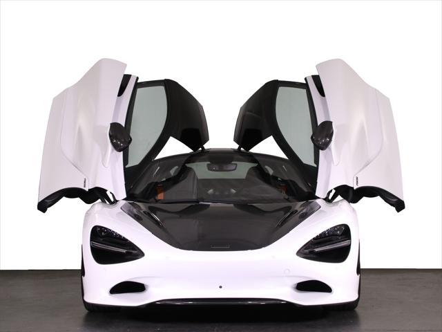 new 2025 McLaren 750S car