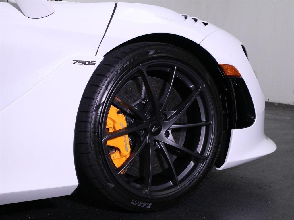 new 2025 McLaren 750S car, priced at $400,720