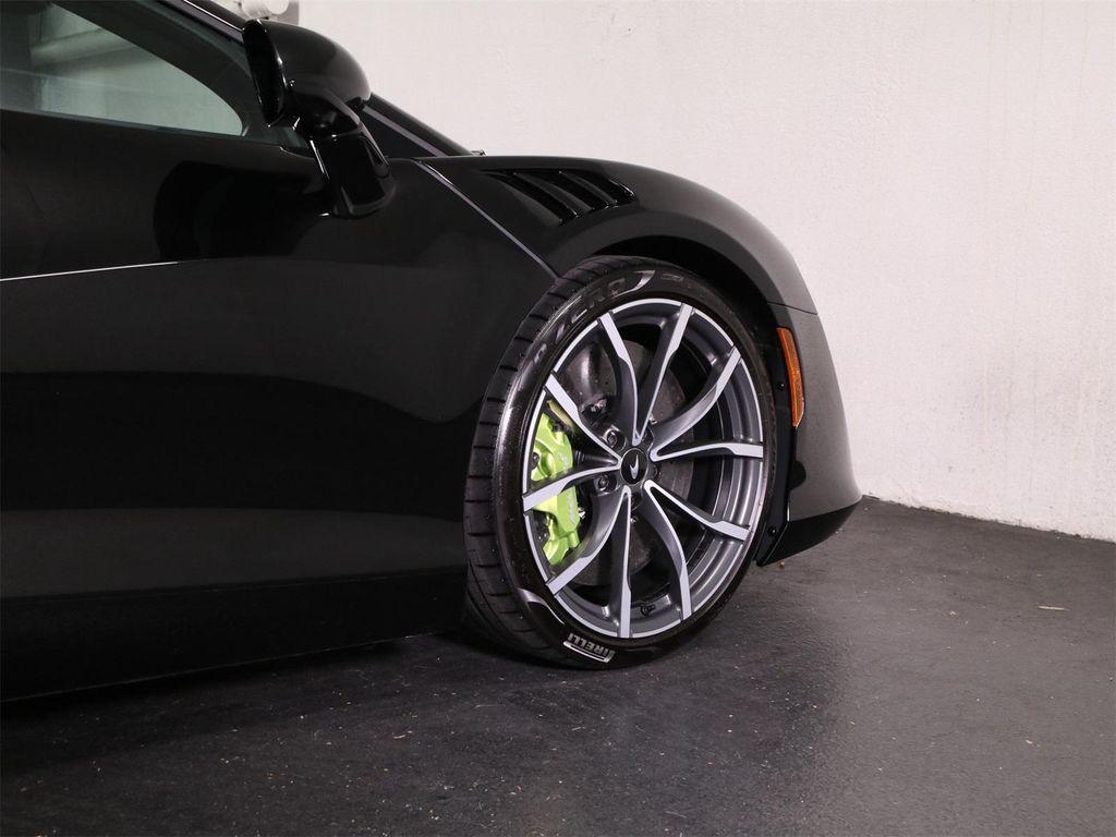 new 2025 McLaren Artura car, priced at $298,908