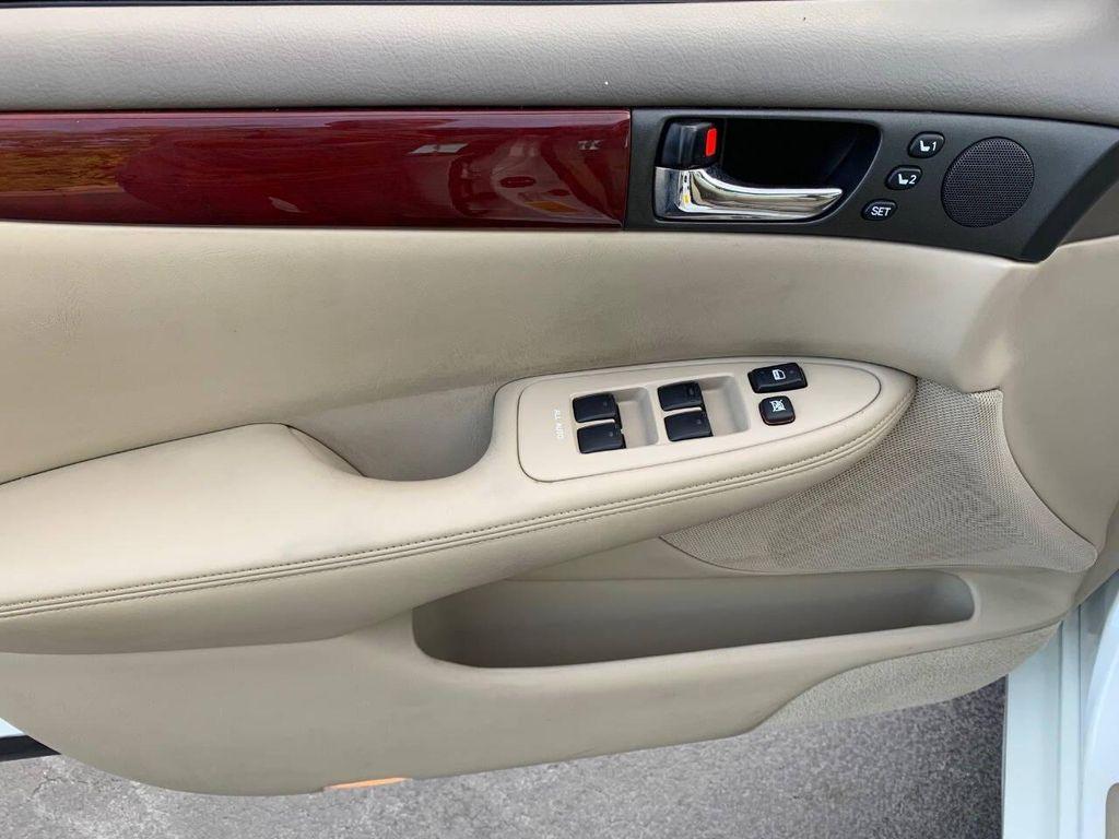 used 2002 Lexus ES 300 car, priced at $6,995