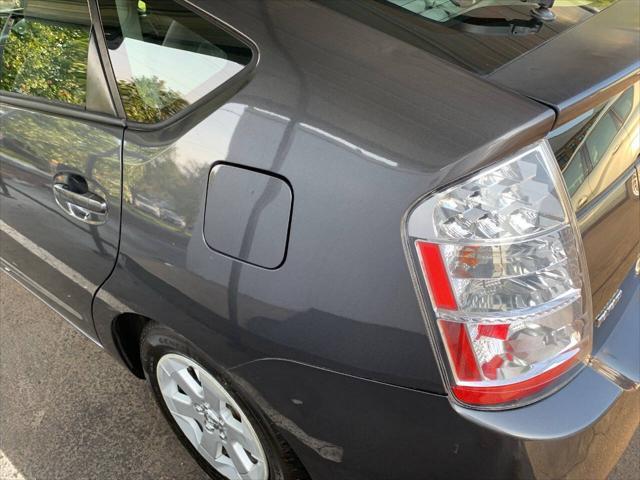 used 2007 Toyota Prius car, priced at $7,995