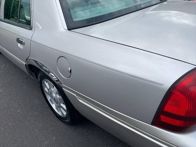 used 2004 Mercury Grand Marquis car, priced at $7,995