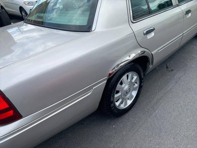 used 2004 Mercury Grand Marquis car, priced at $7,995