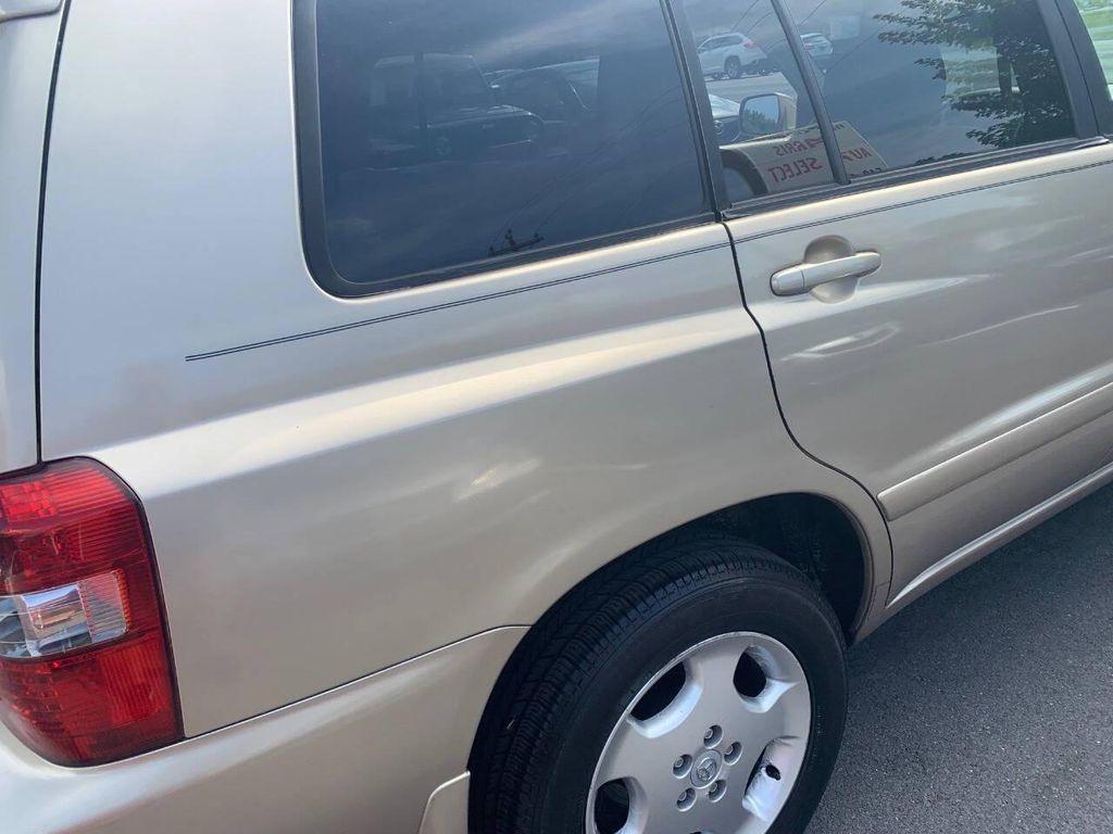 used 2006 Toyota Highlander car, priced at $8,495