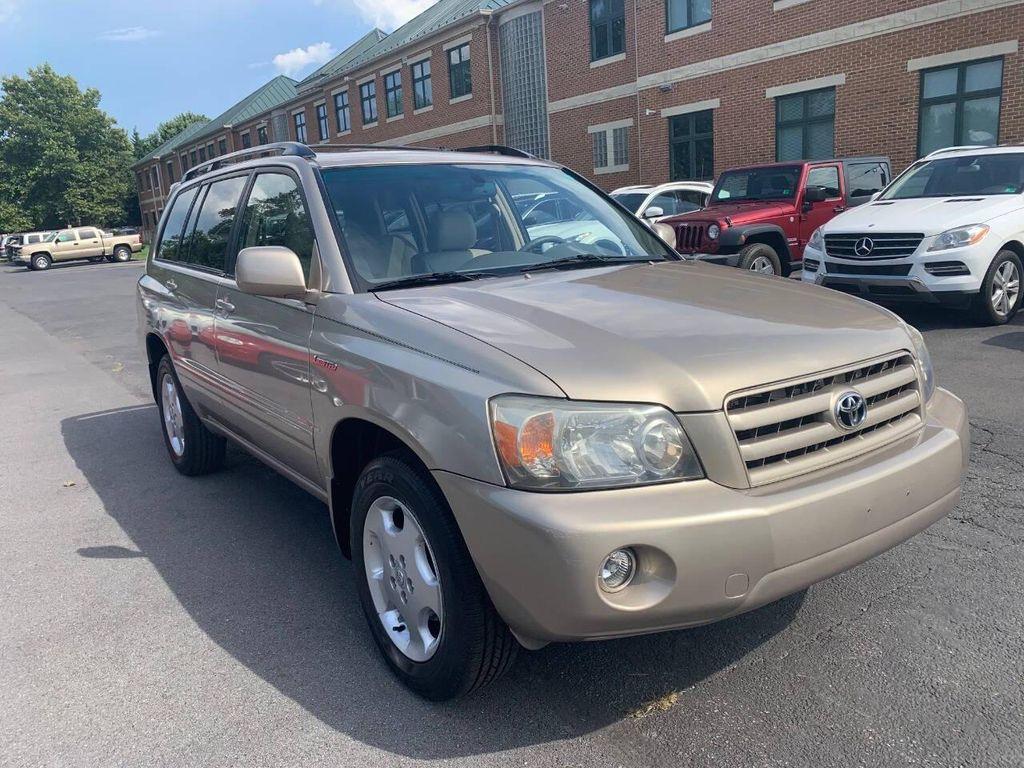 used 2006 Toyota Highlander car, priced at $8,495