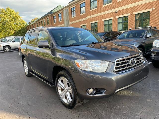 used 2008 Toyota Highlander car, priced at $9,999