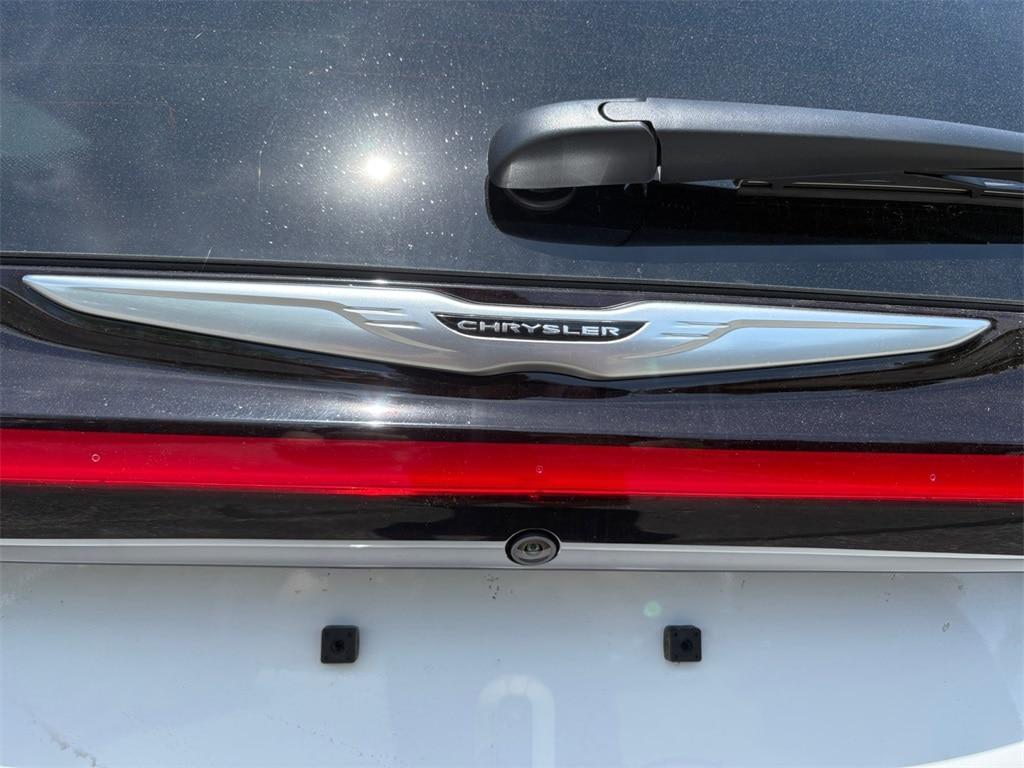 new 2025 Chrysler Pacifica car, priced at $41,752