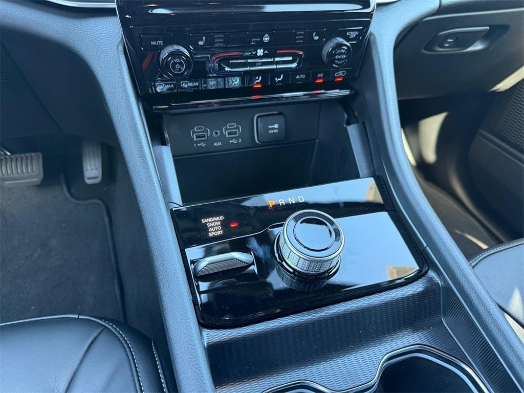 new 2025 Jeep Grand Cherokee L car, priced at $51,660