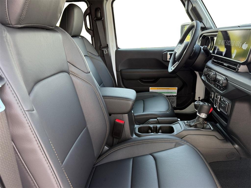 new 2025 Jeep Wrangler car, priced at $61,815