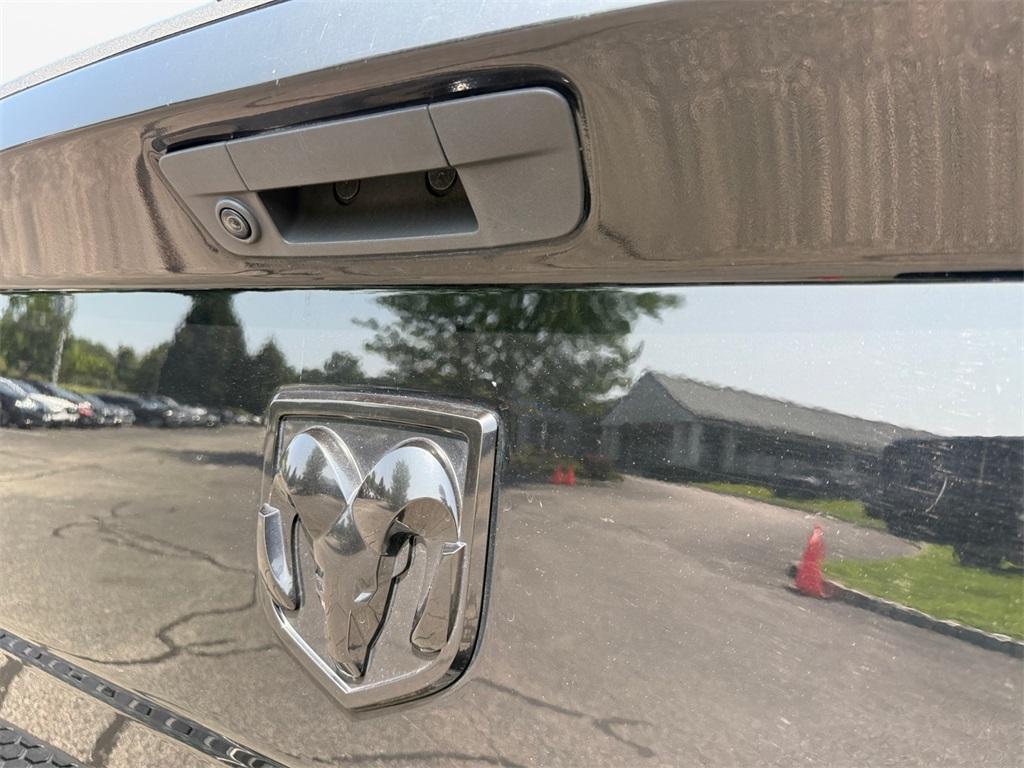 used 2019 Ram 1500 Classic car, priced at $27,999