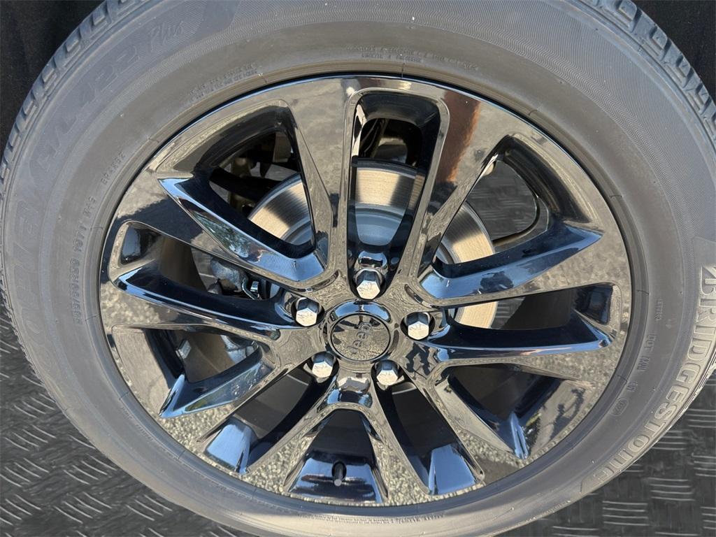 used 2022 Jeep Grand Cherokee WK car, priced at $31,599