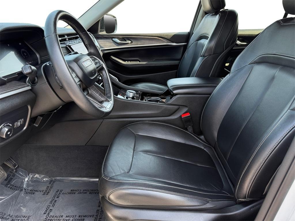 used 2022 Jeep Grand Cherokee car, priced at $32,899
