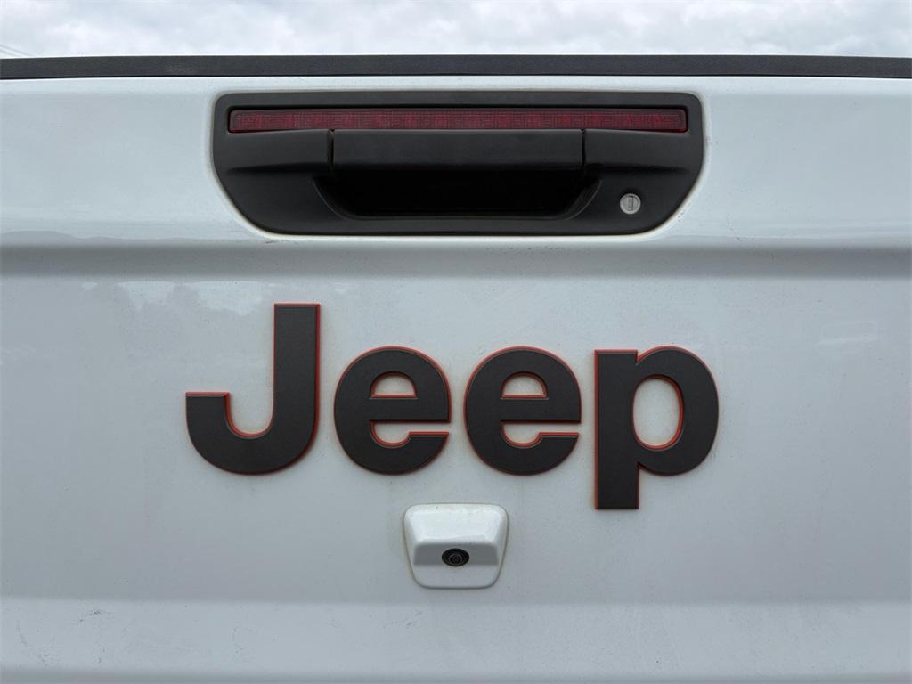 used 2022 Jeep Gladiator car, priced at $39,999