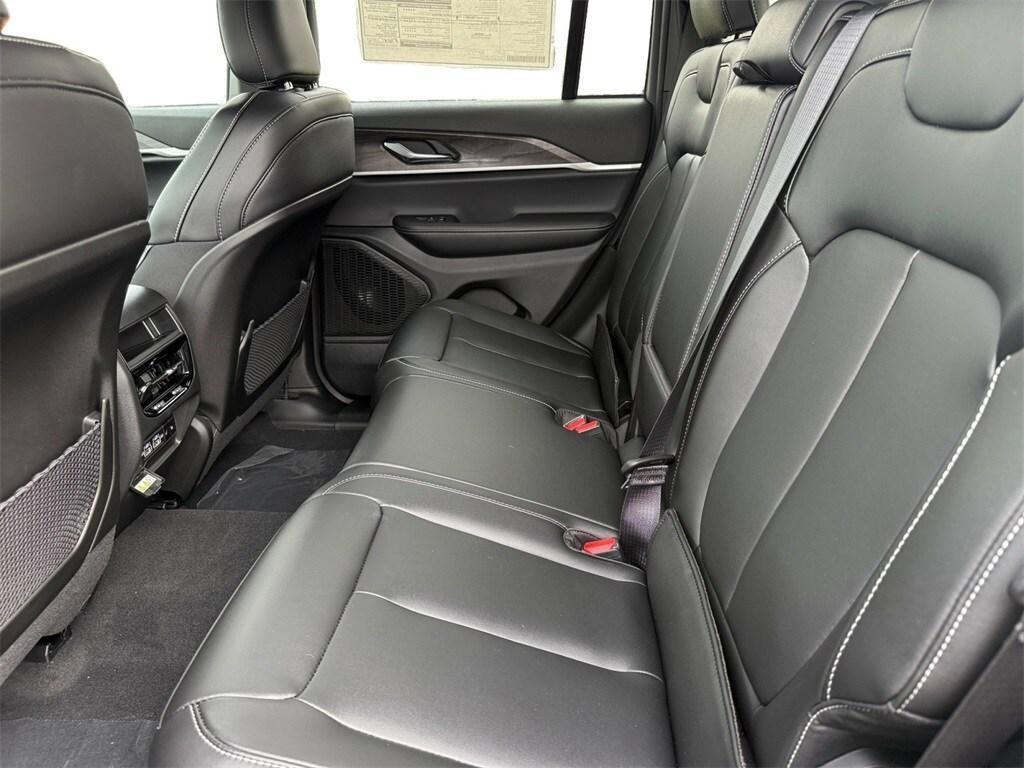 new 2025 Jeep Grand Cherokee car, priced at $49,310