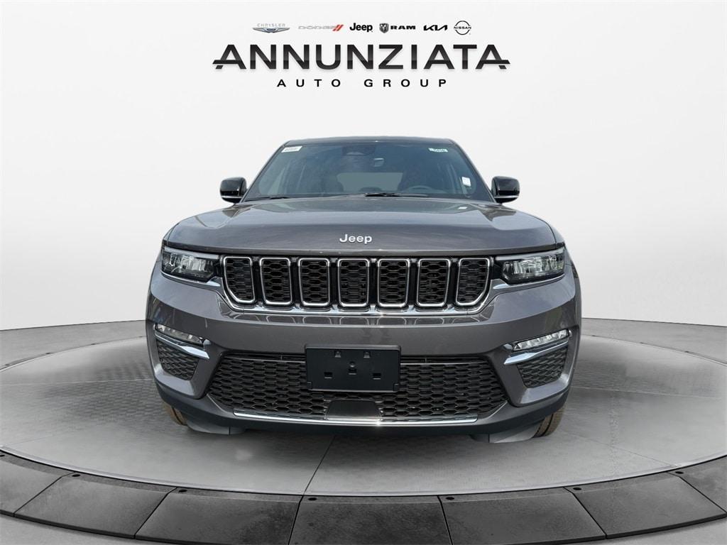 new 2025 Jeep Grand Cherokee car, priced at $49,310