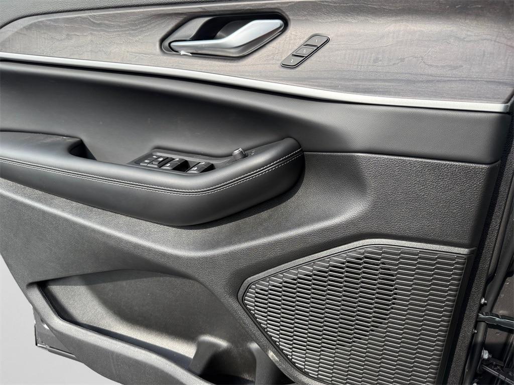 new 2025 Jeep Grand Cherokee car, priced at $49,310