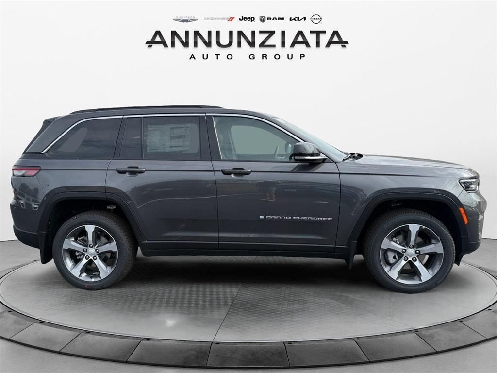 new 2025 Jeep Grand Cherokee car, priced at $49,310