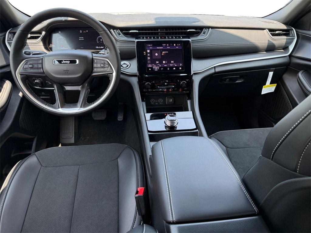 new 2025 Jeep Grand Cherokee L car, priced at $44,572