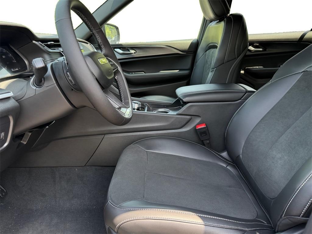 new 2025 Jeep Grand Cherokee L car, priced at $44,572