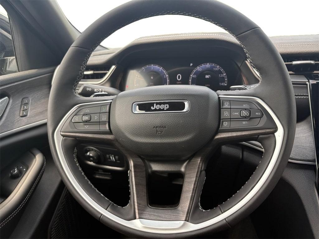 new 2025 Jeep Grand Cherokee car, priced at $46,396