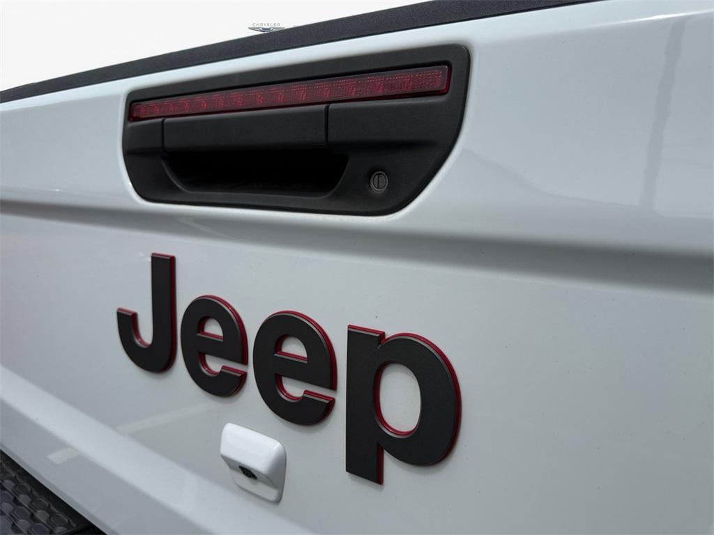 used 2021 Jeep Gladiator car, priced at $35,999